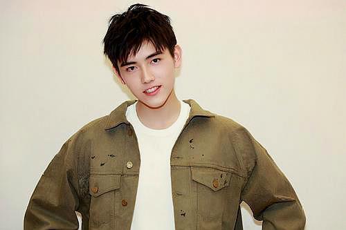 陈飞宇爆料爸妈视频,爸妈温馨视频幕后故事 第1张 陈飞宇爆料爸妈视频,爸妈温馨视频幕后故事 第1张