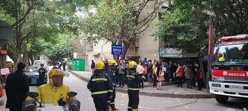 自贡小区最新消防车爆料,揭秘最新救援现场 第3张 自贡小区最新消防车爆料,揭秘最新救援现场 第3张